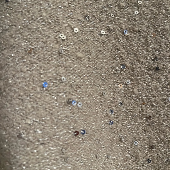 Grey/silver sequined Loft women’s sweater - XXL - Picture 3 of 3